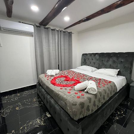 Valentino Luxury Suites Naples Luaran gambar