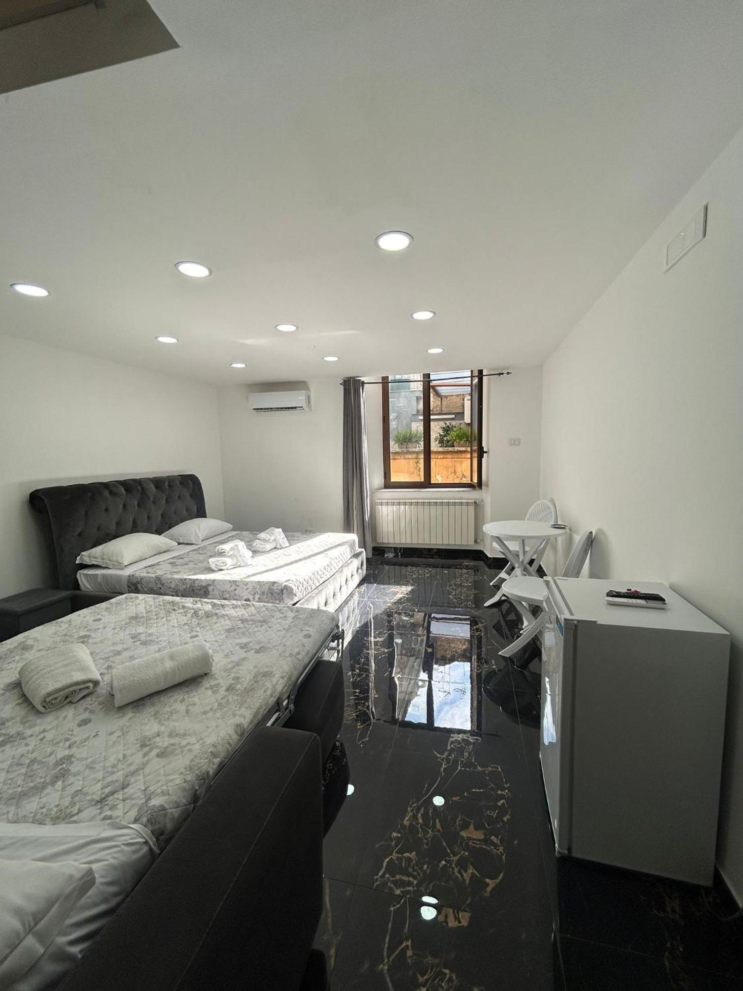 Valentino Luxury Suites Naples Luaran gambar